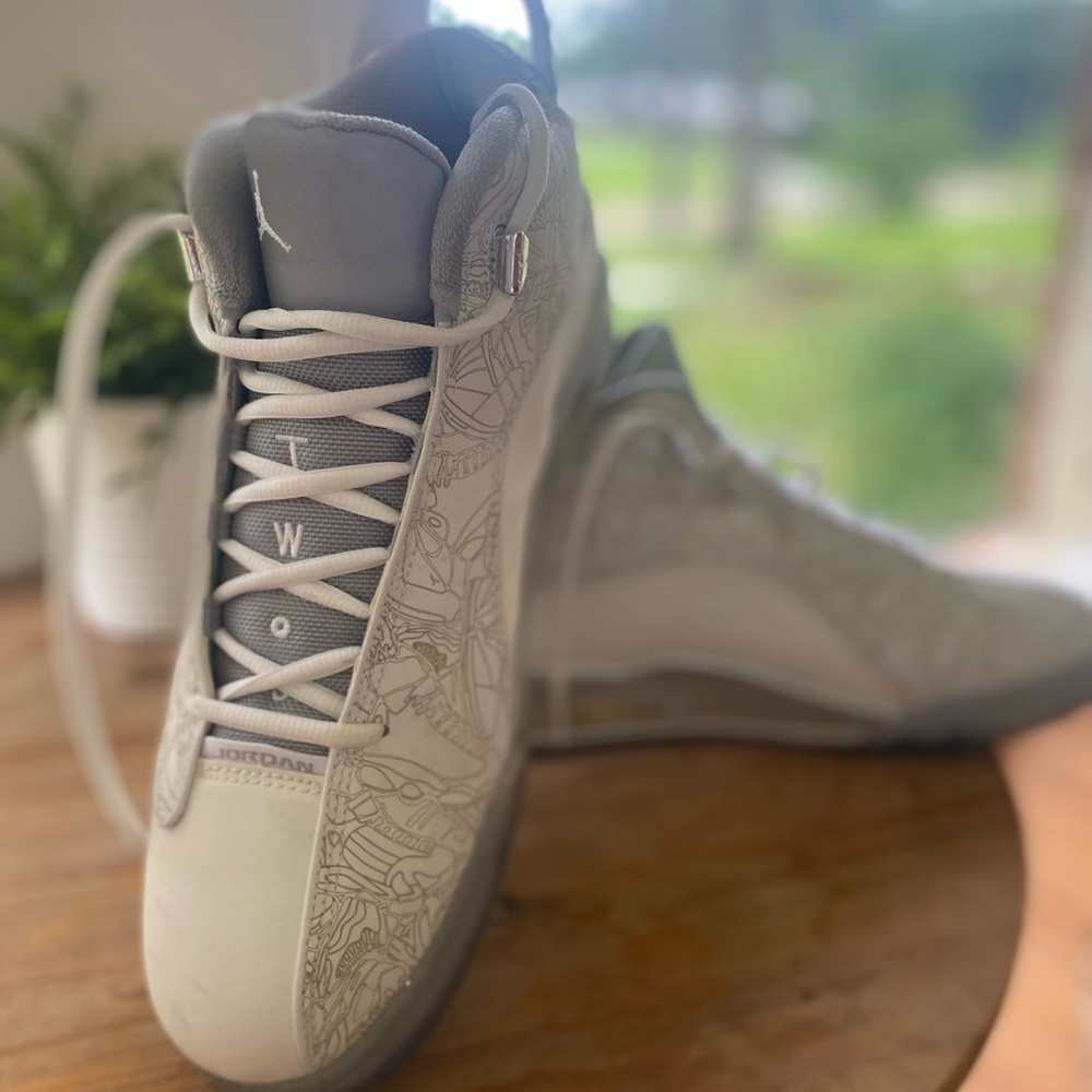 Jordan Air dub zero white and gray
